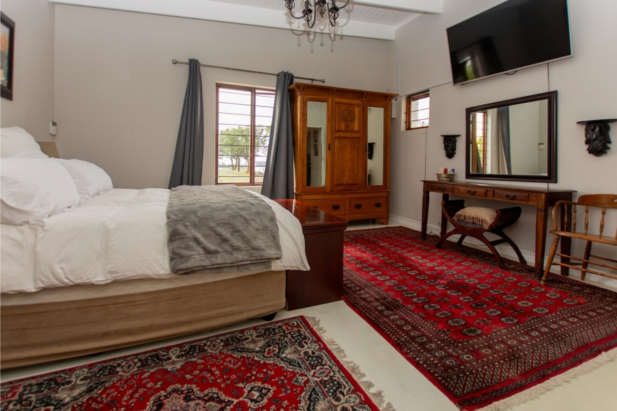 7 Bedroom Property for Sale in Paternoster Western Cape